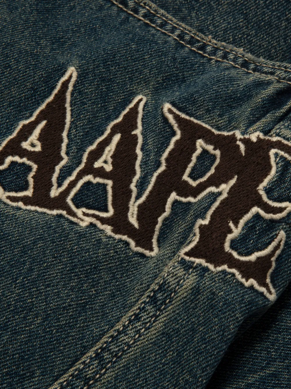 AAPE BY *A BATHING APE Aapeunvs logo-embroidered wide-leg jeans Blauw