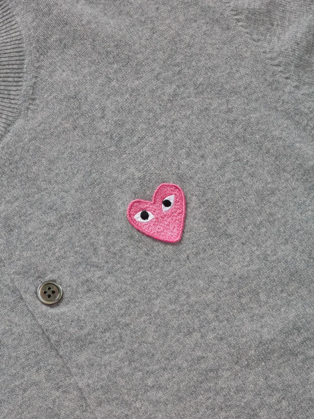 Comme Des Garçons Play vest met V-hals en hart-patch Grijs