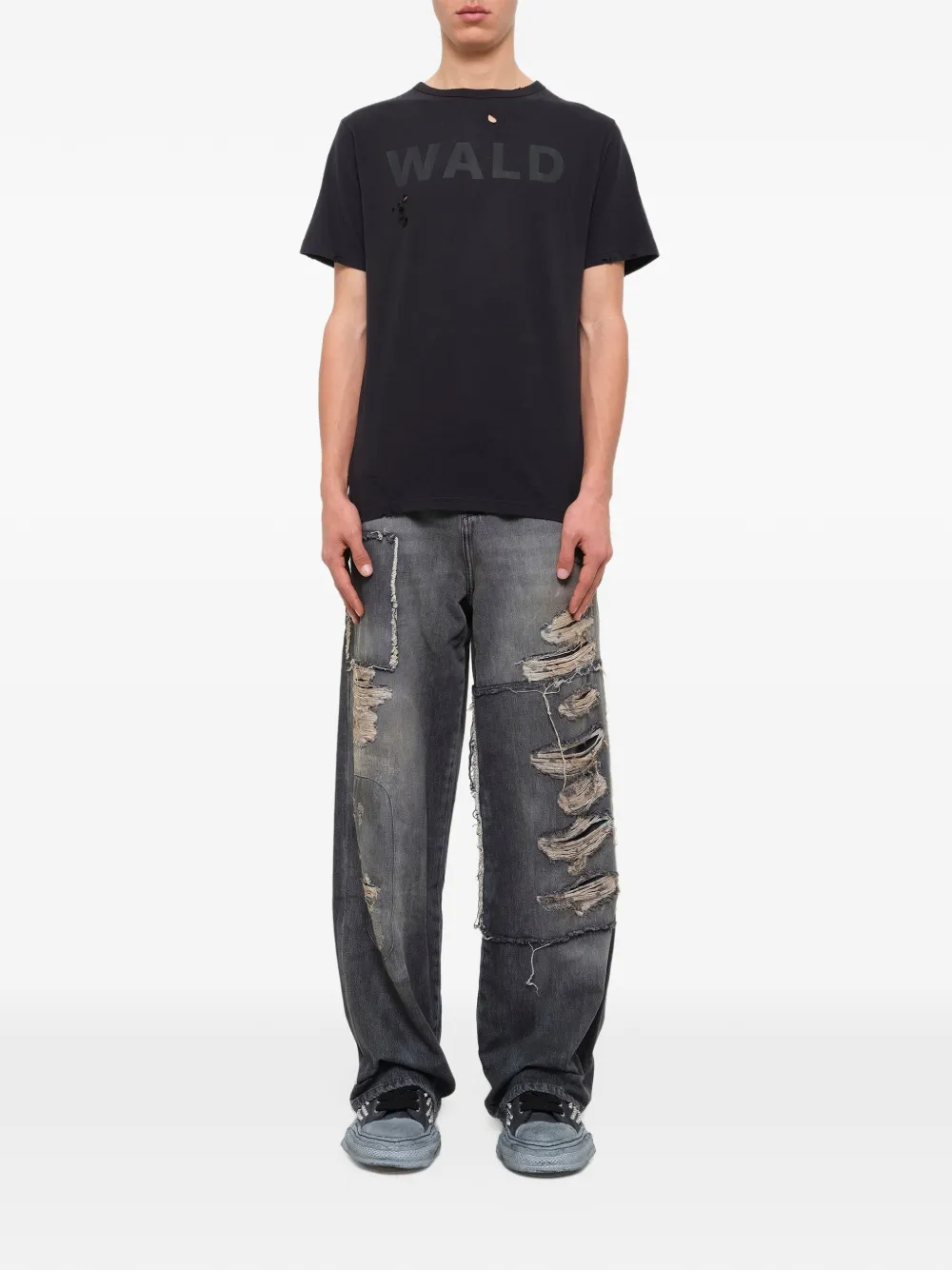 WALD logo-print distressed T-shirt Zwart