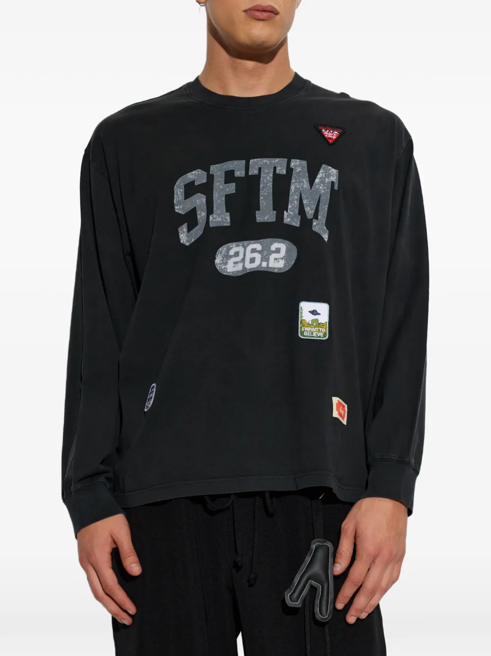Song For The Mute T-shirt met patch Zwart
