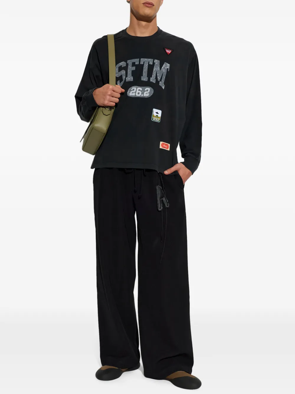 Song For The Mute T-shirt met patch Zwart