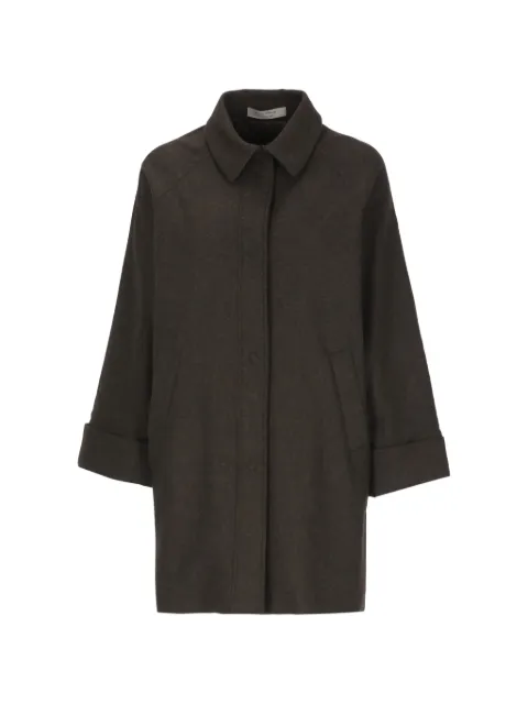 D.Exterior raglan-sleeve turn-up cuffs coat