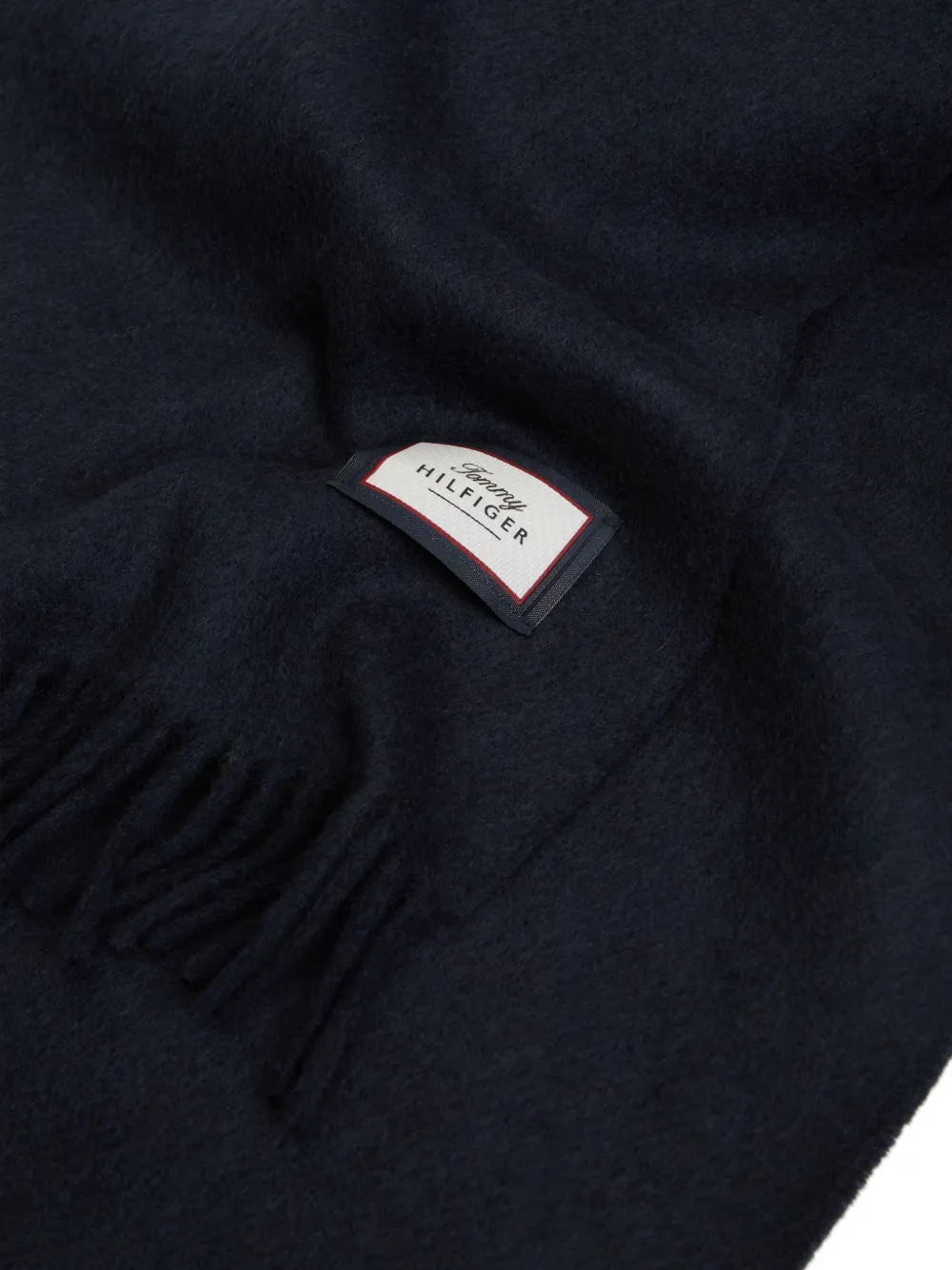 Tommy Hilfiger logo-patch fringed scarf Blauw
