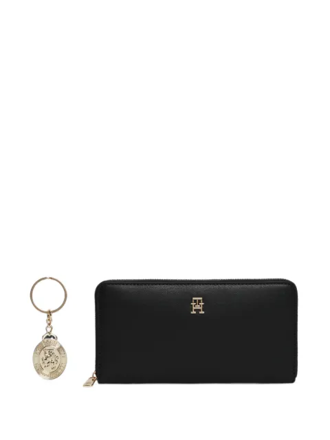 Tommy Hilfiger monogram-plaque keyrin and wallet set