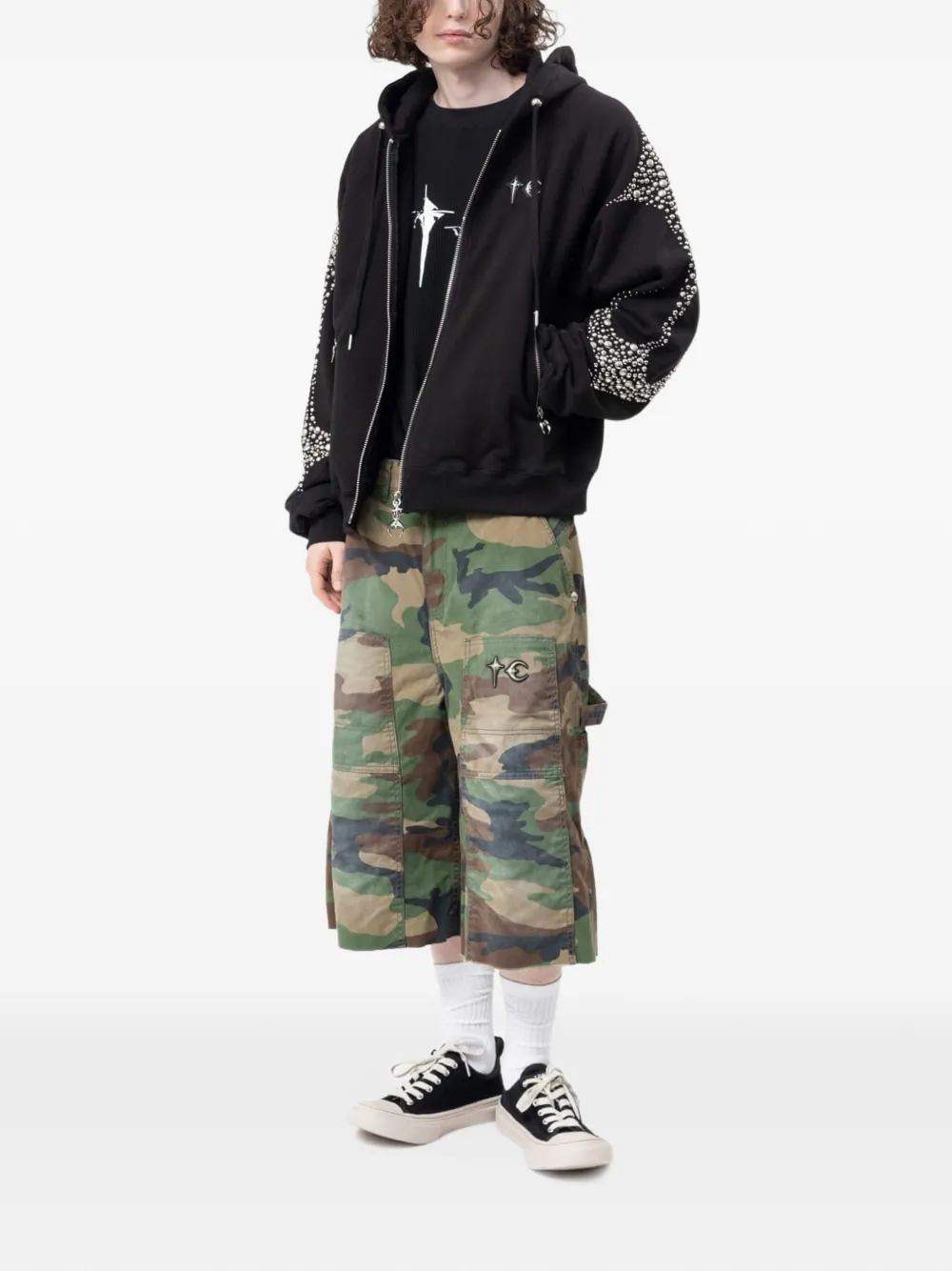 THUG CLUB Iron Steel Focus hoodie met rits en verfraaid met studs Zwart