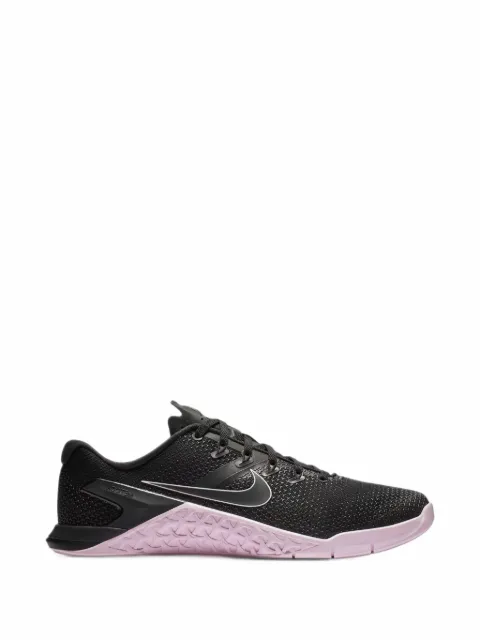 Nike Metcon 4 sneakers