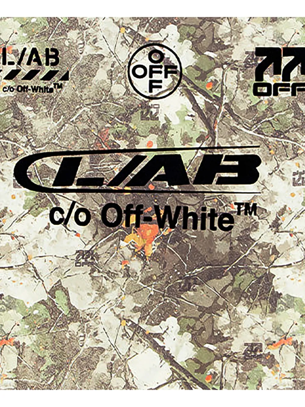 L ab c o Off-White T-shirt met camouflageprint Groen