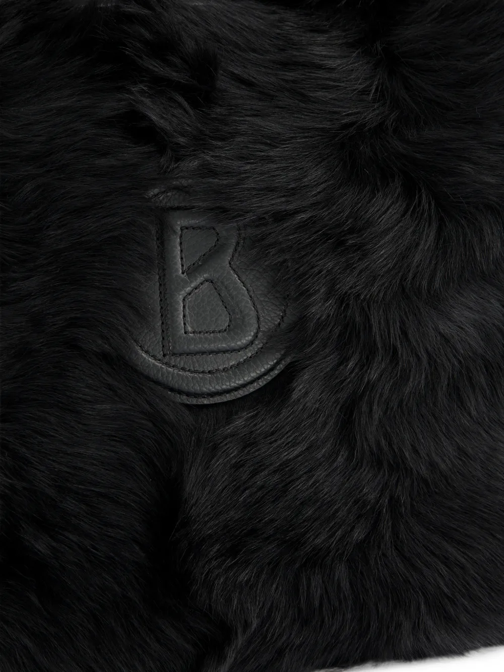 BOGNER shearling logo-patch shoulder bag Zwart