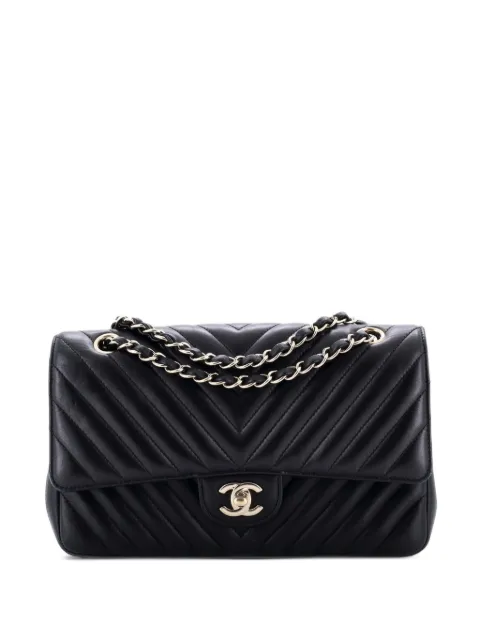 CHANEL Pre-Owned sac porté épaule Classic Double Flap à rabat en cuir d'agneau à chevrons format moyen
