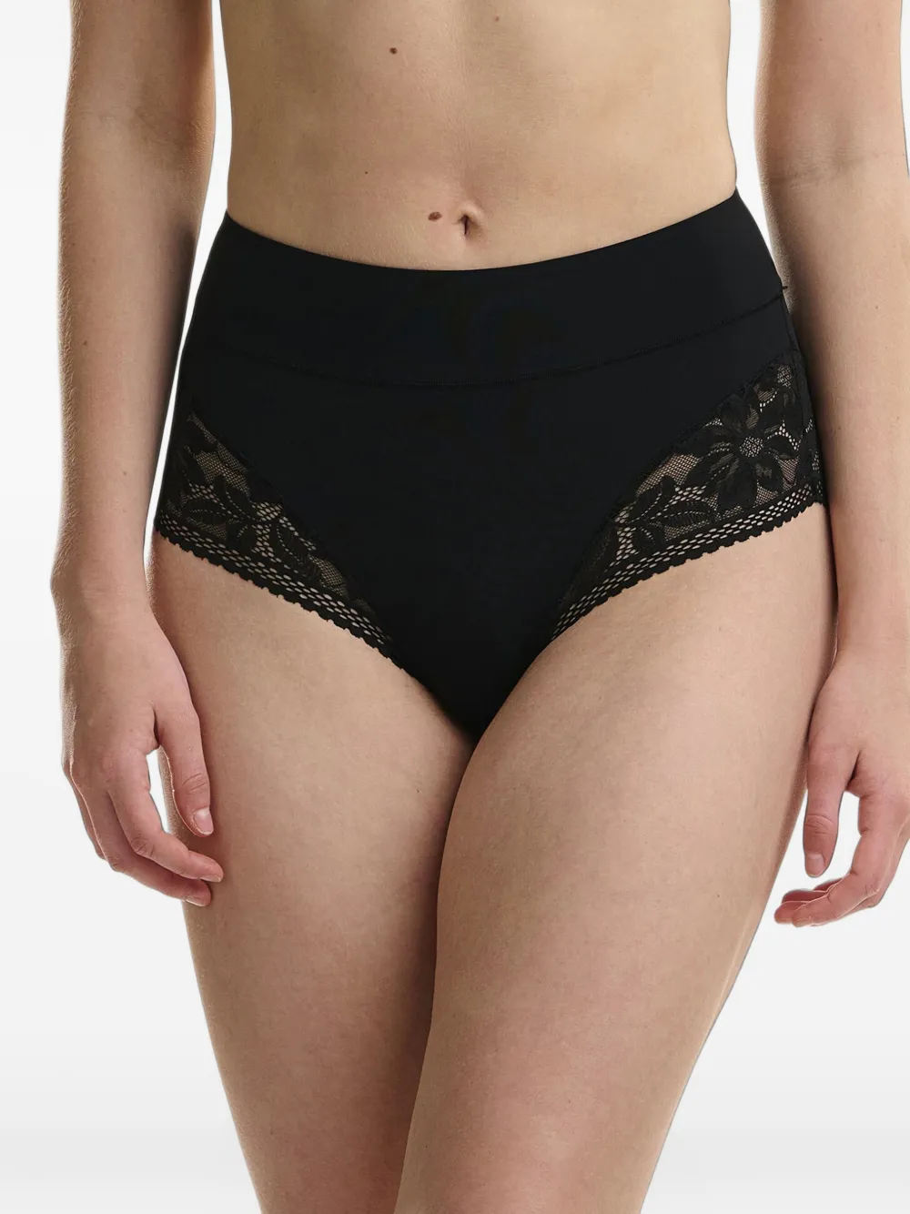 Wolford High waist slip met afwerking van kant Zwart
