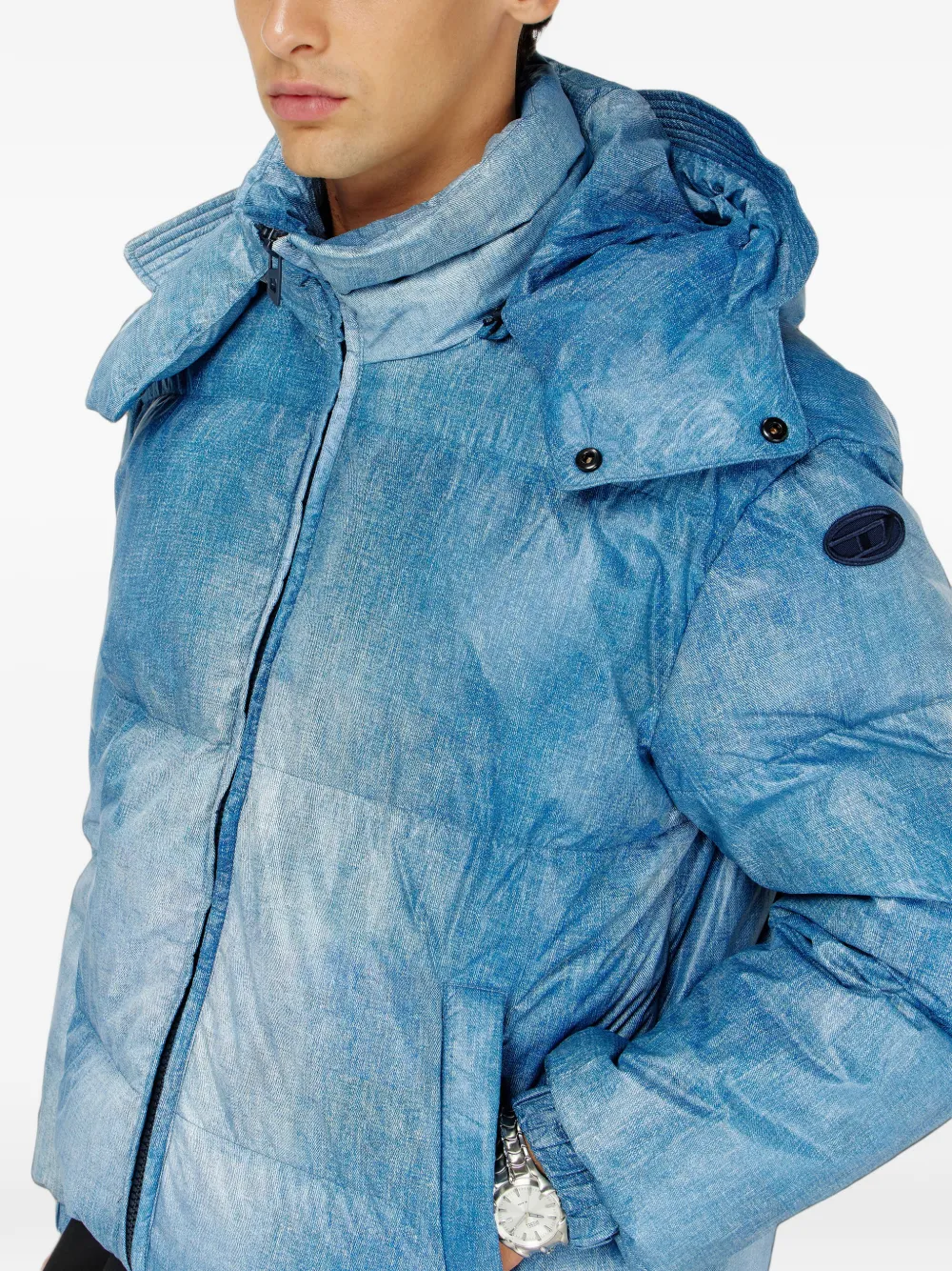 Diesel hooded down jacket with denim-effect print Blauw