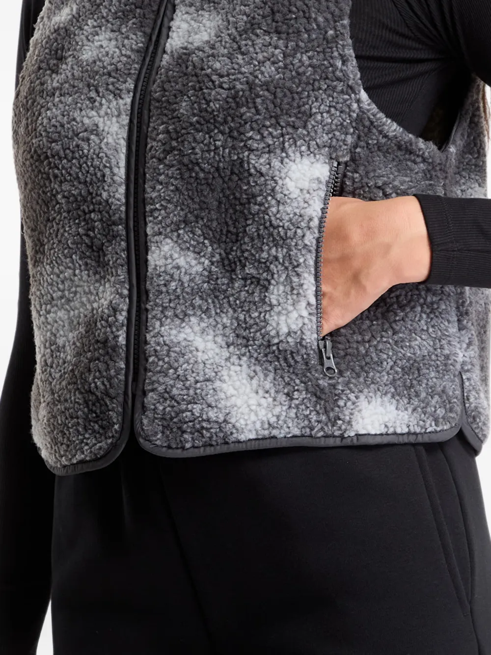 Urban Classics Teddy bodywarmer met wolkenprint Grijs