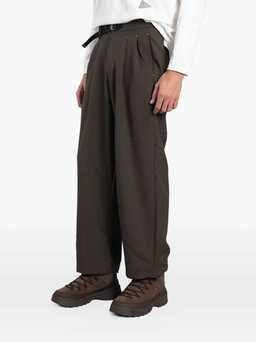 and Wander belted pleated straight-leg trousers Bruin