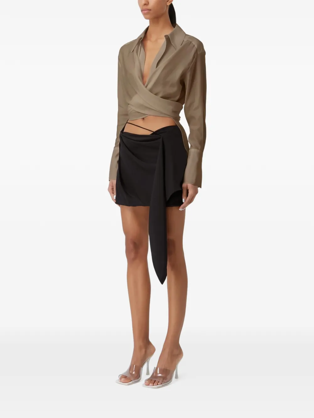GAUGE81 Zijden wikkelblouse Beige