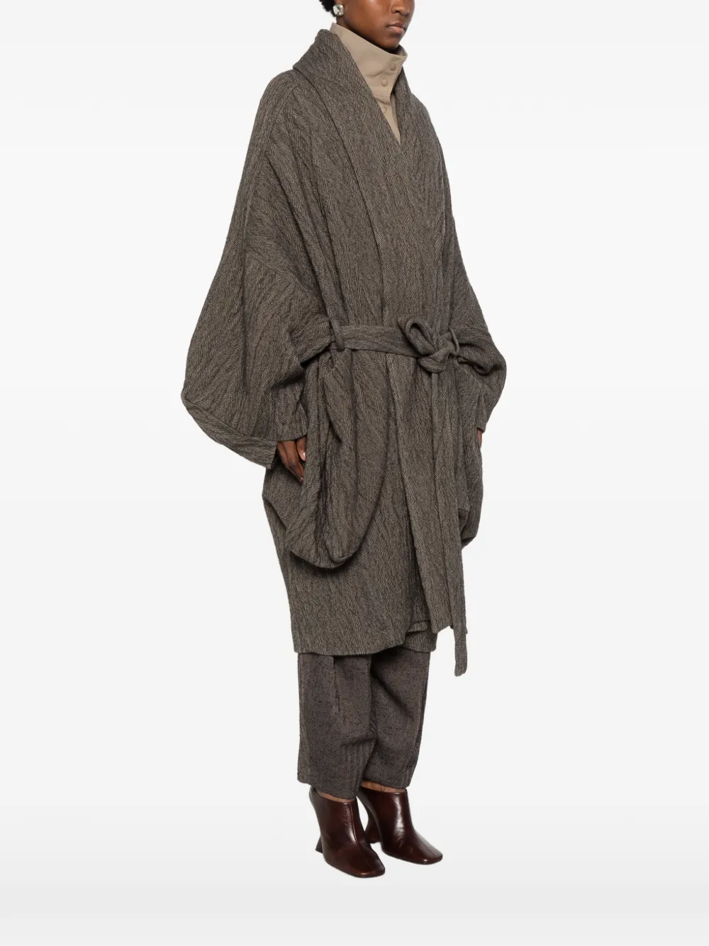 Uma Wang herringbone-pattern belted coat Grijs