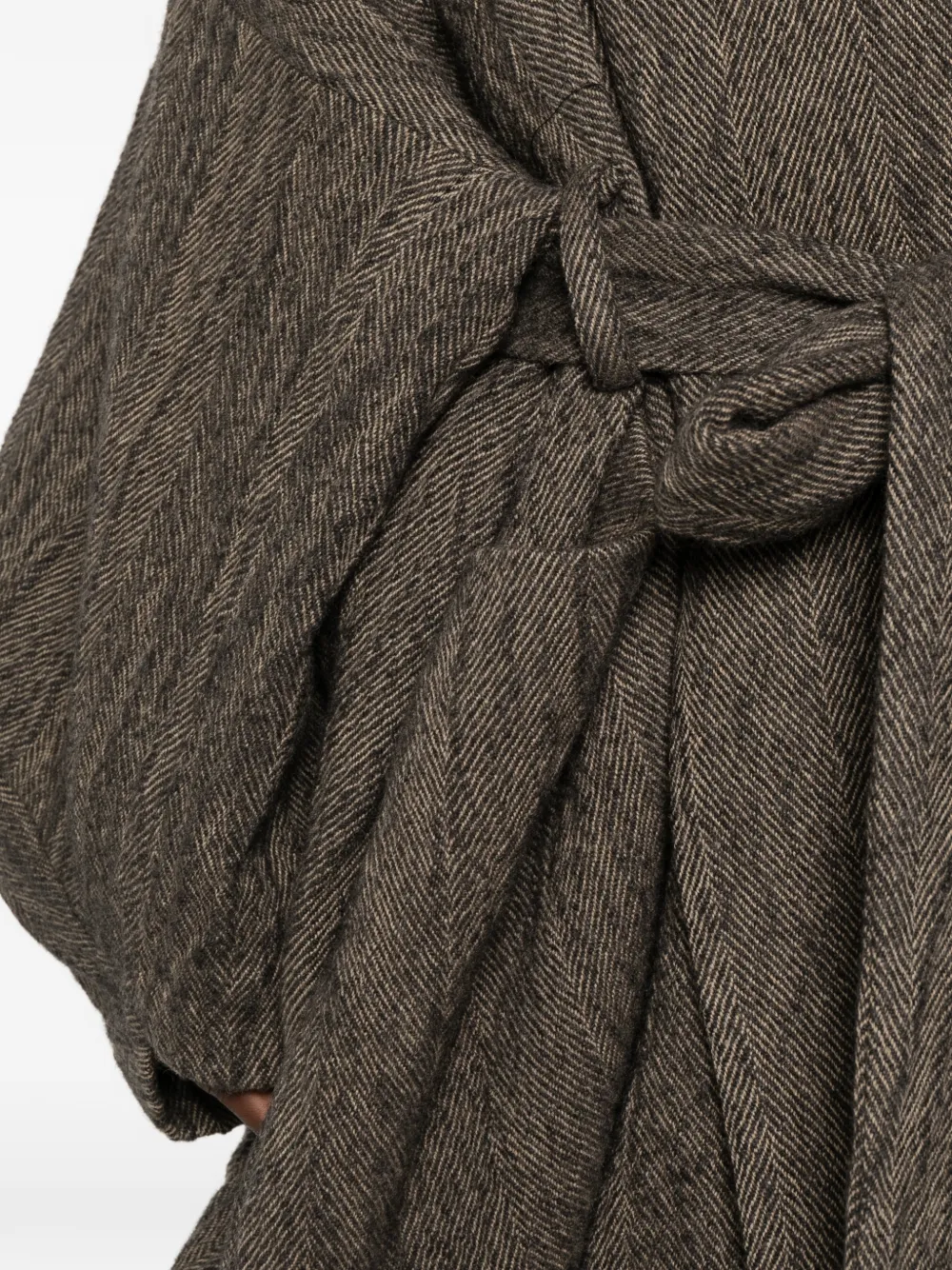 Uma Wang herringbone-pattern belted coat Grijs