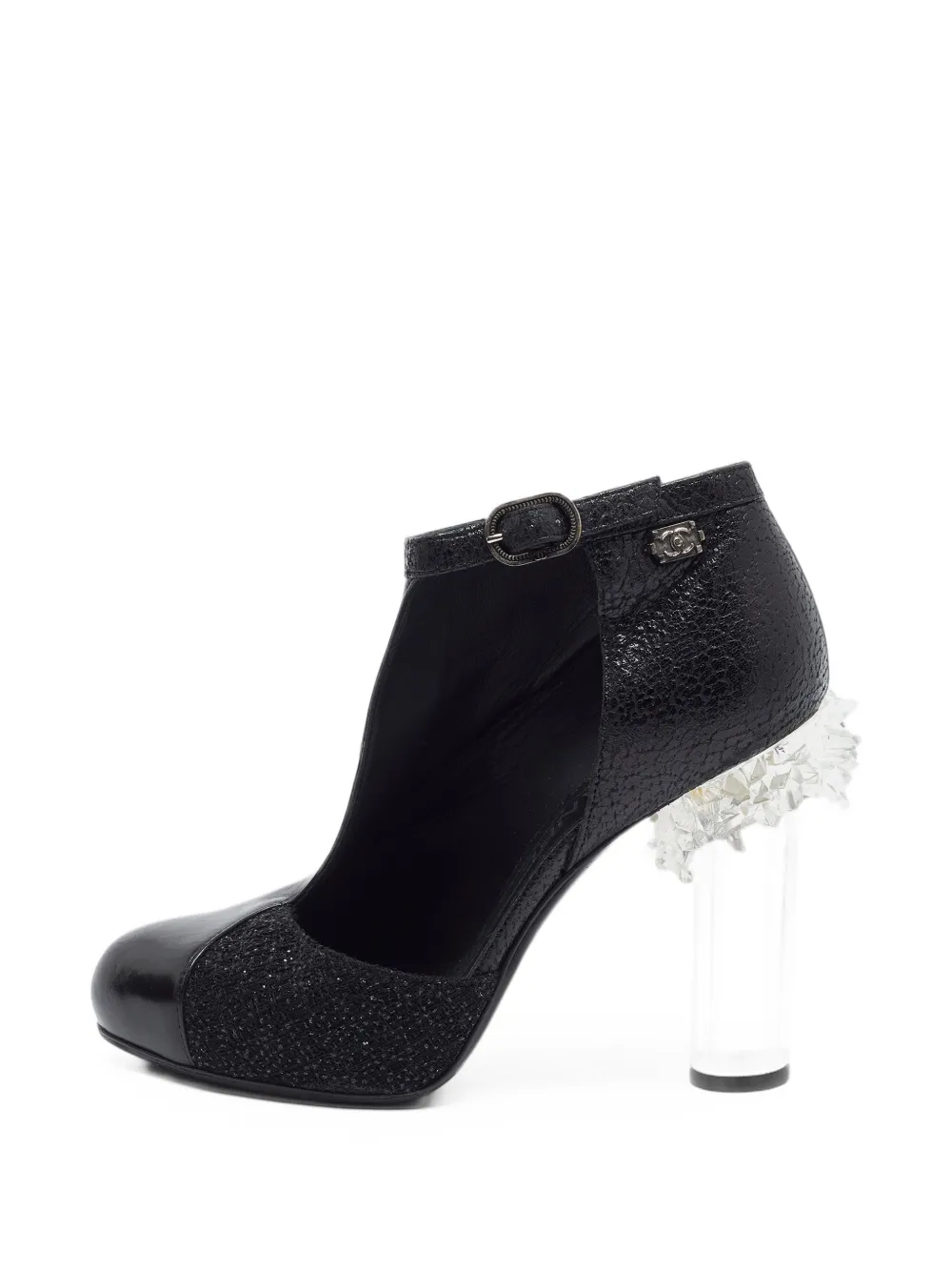Pre-owned Chanel Round-toe Heeled Pumps In Black