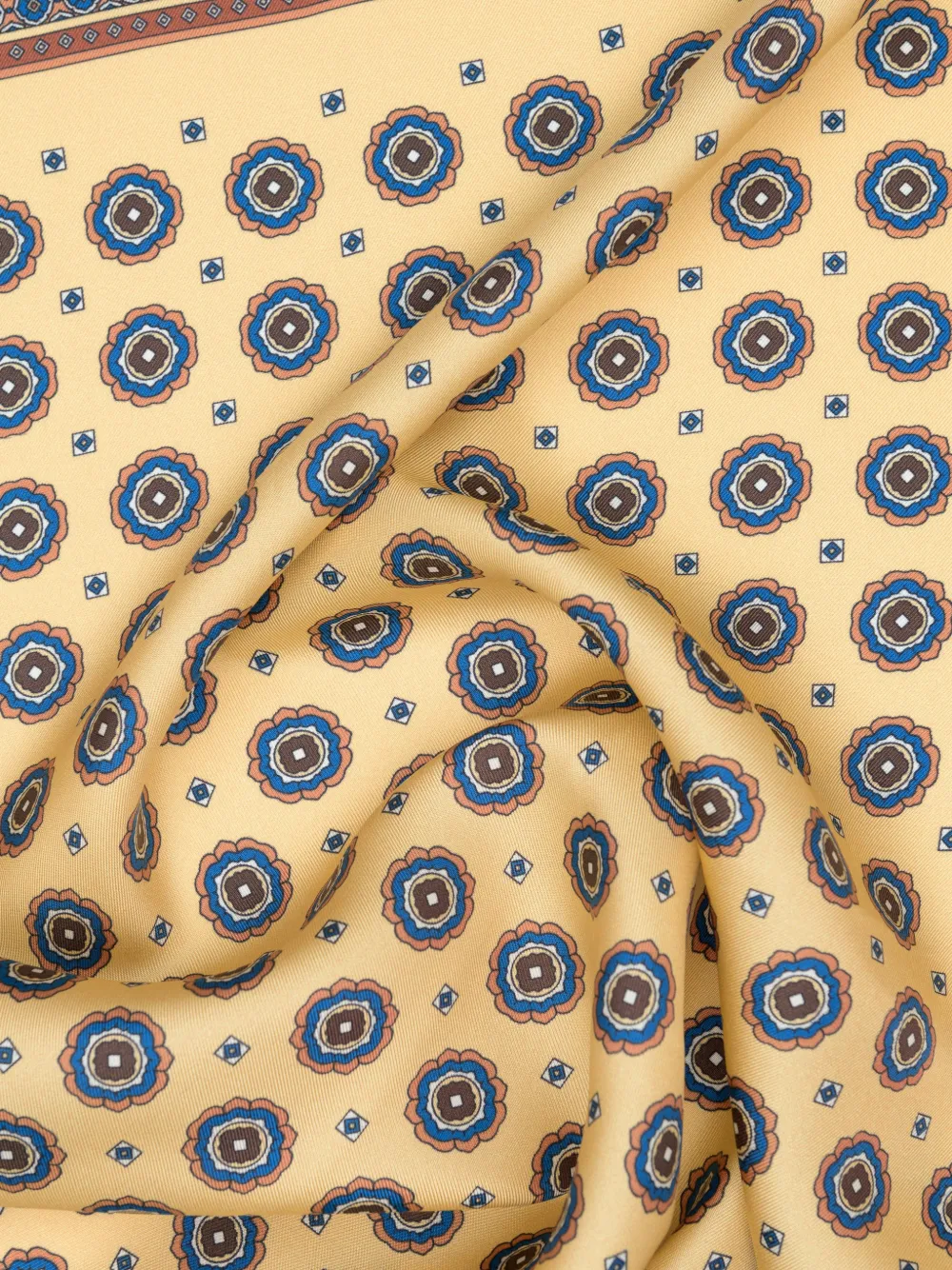 Elizabetta Orsini sjaaltje met medaillon-print Beige
