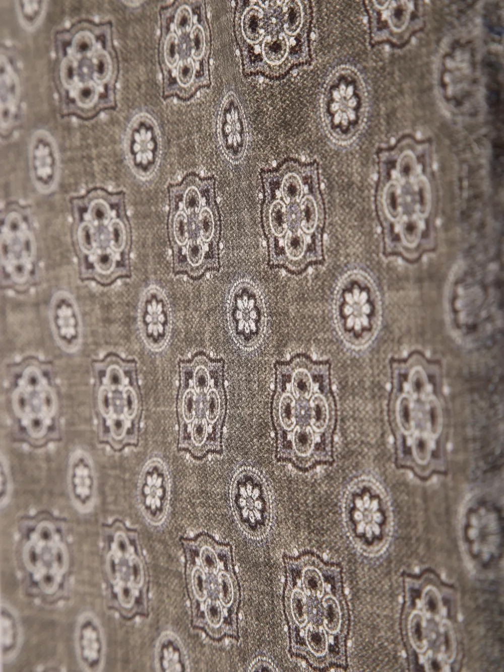 Dell'oglio geometric-print frayed scarf Groen