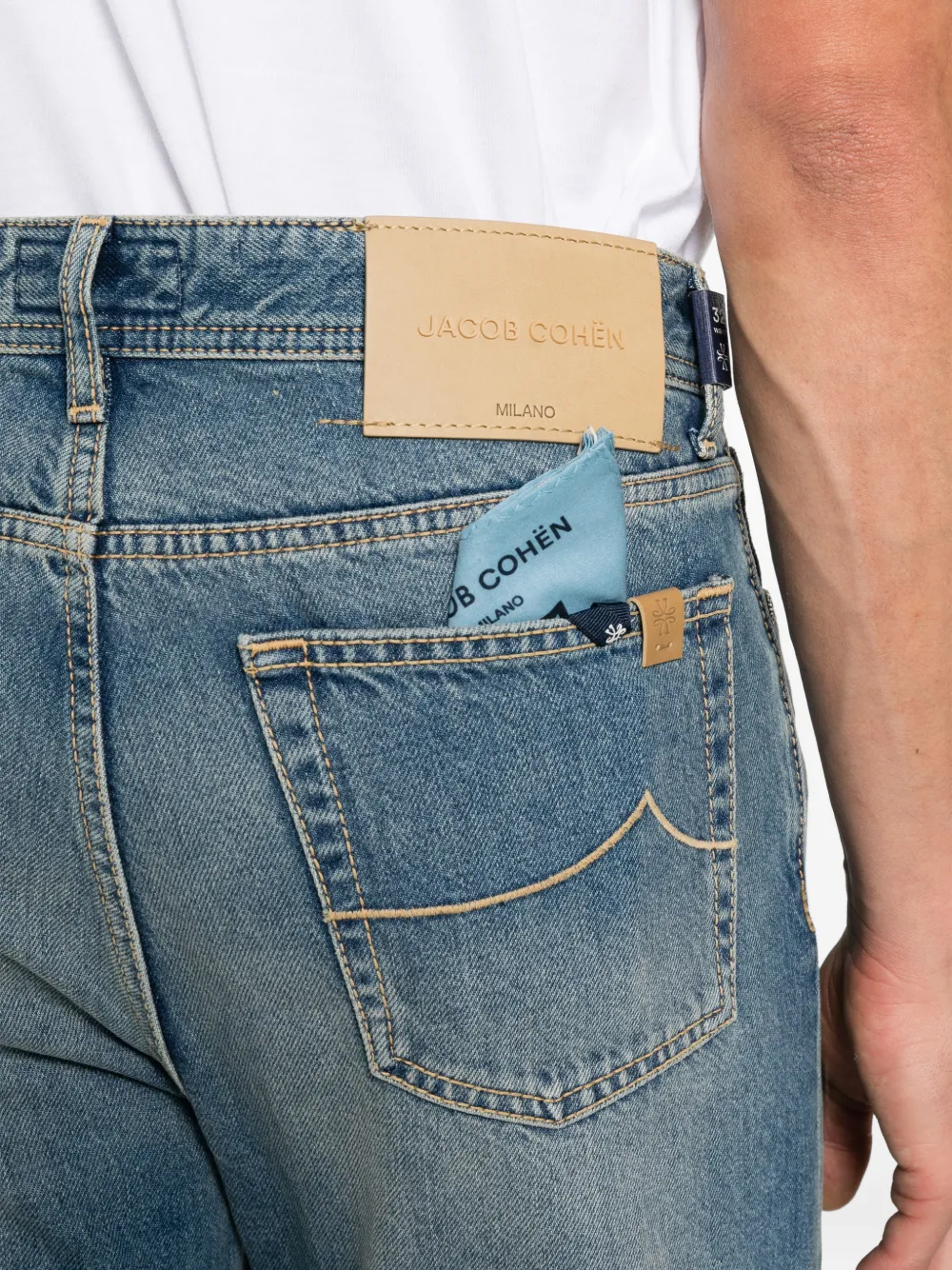 Jacob Cohën logo-patch straight-leg jeans Blauw