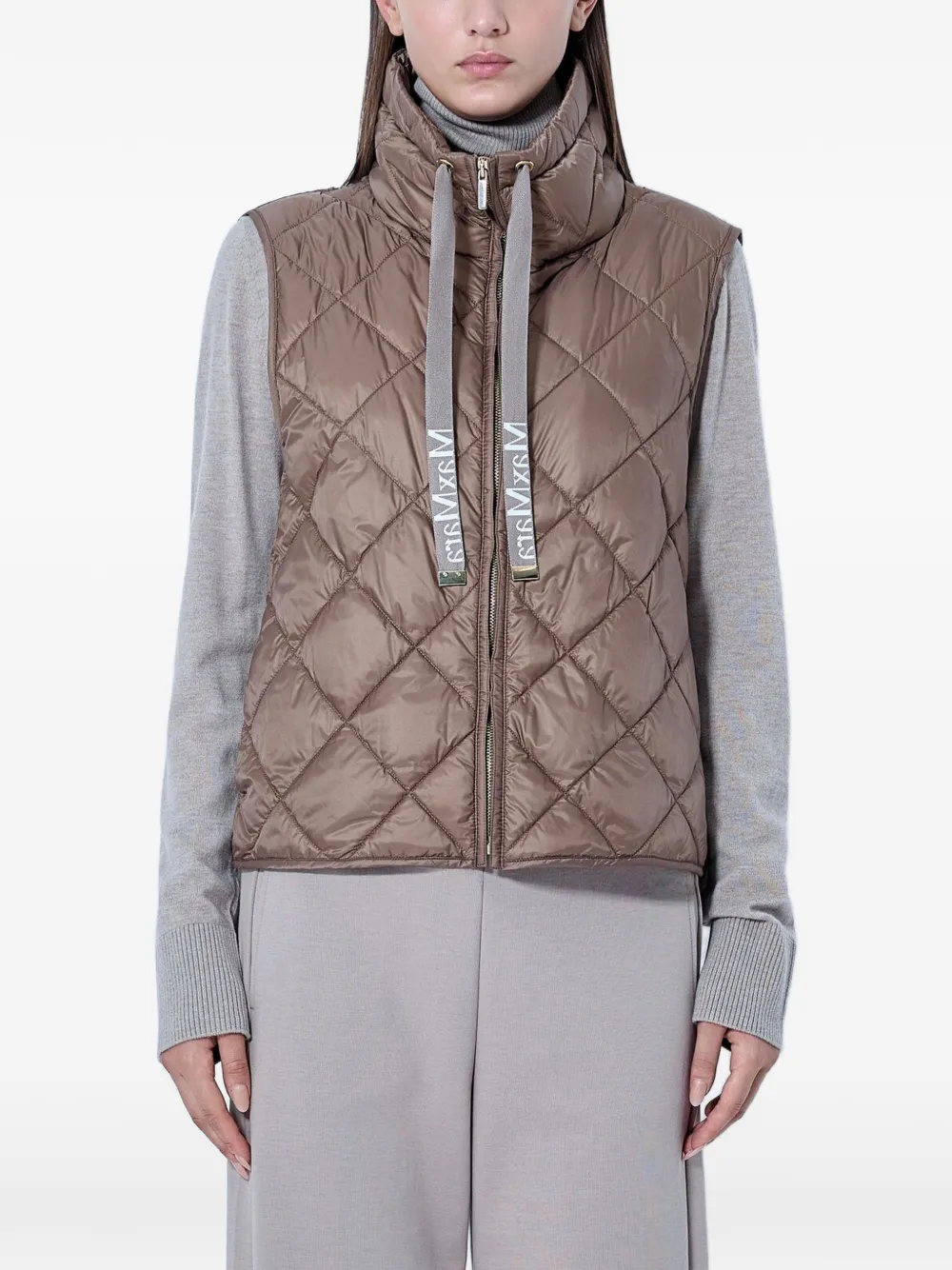 Max Mara diamond-quilted high-neck gilet - Brown
