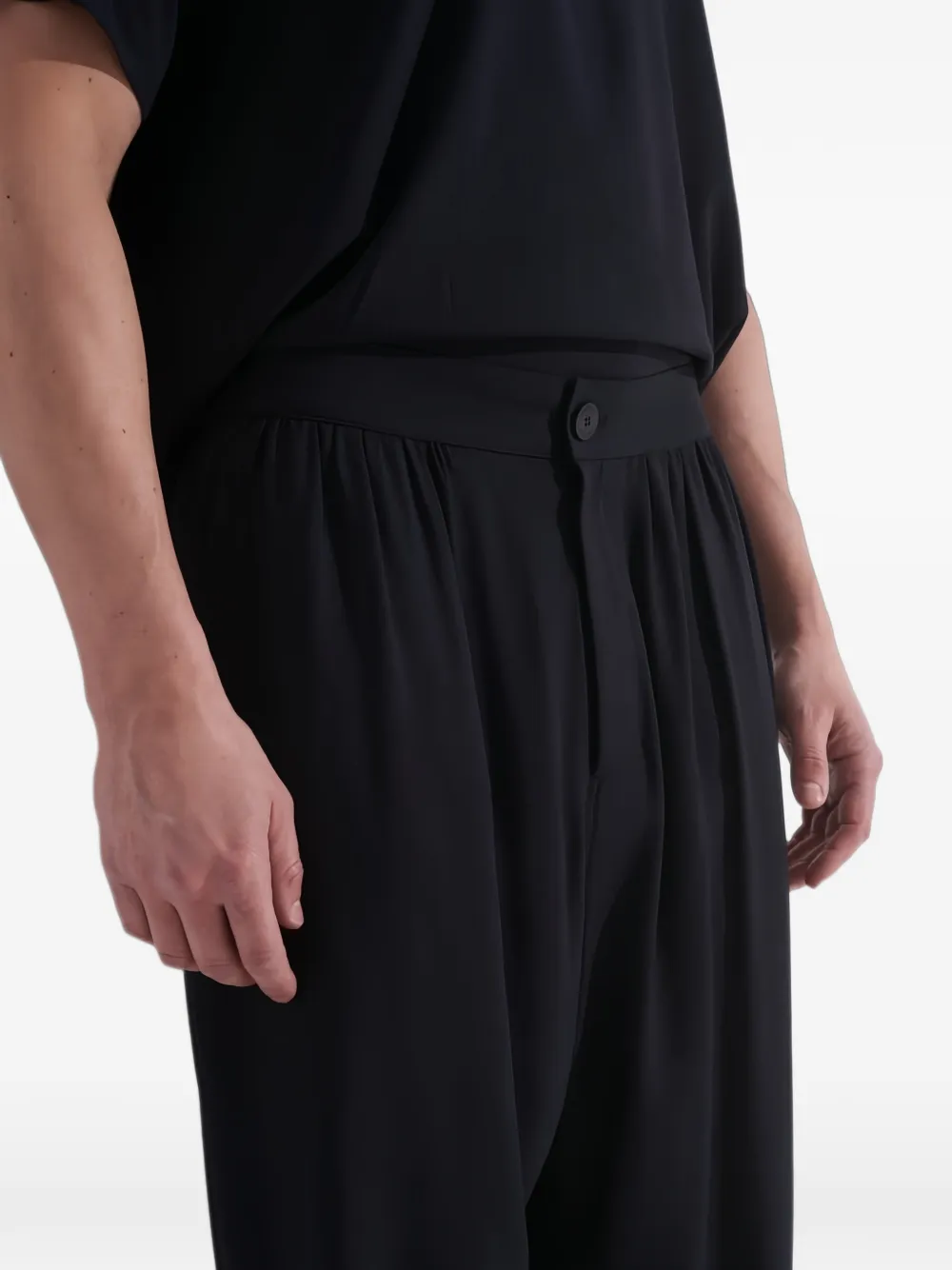Tessitura Broek met toelopende pijpen en laag kruis Zwart