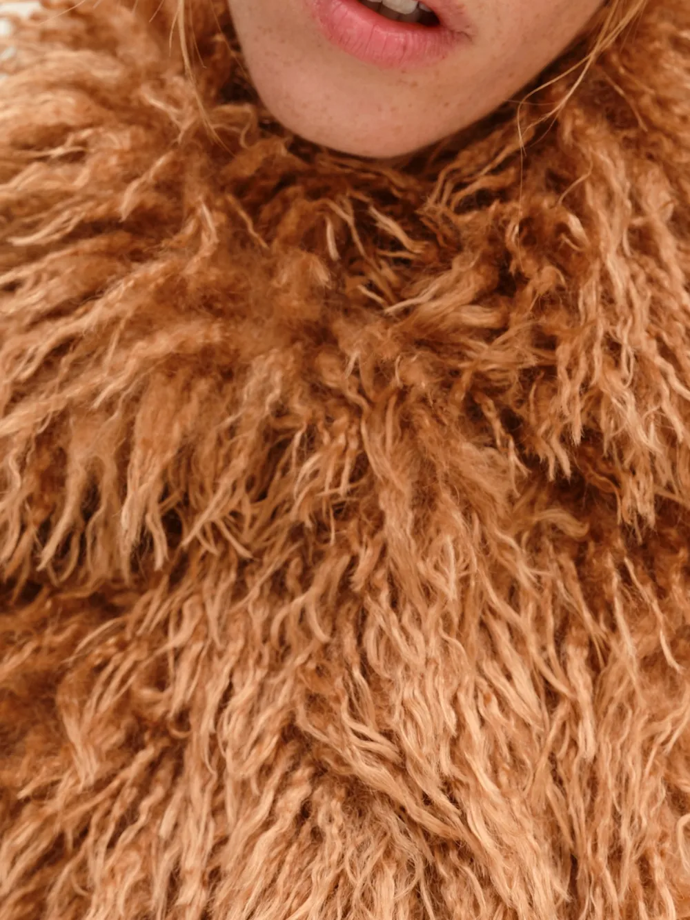 BIMBA Y LOLA oversized toffee fur vest Bruin
