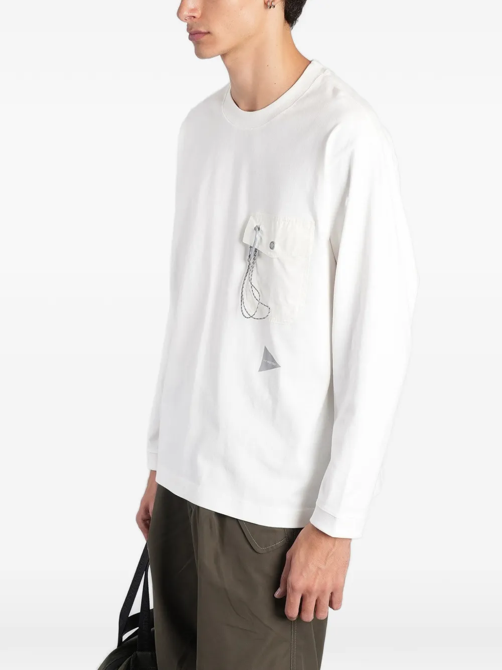 and Wander carabiner-detail long-sleeve T-shirt Wit