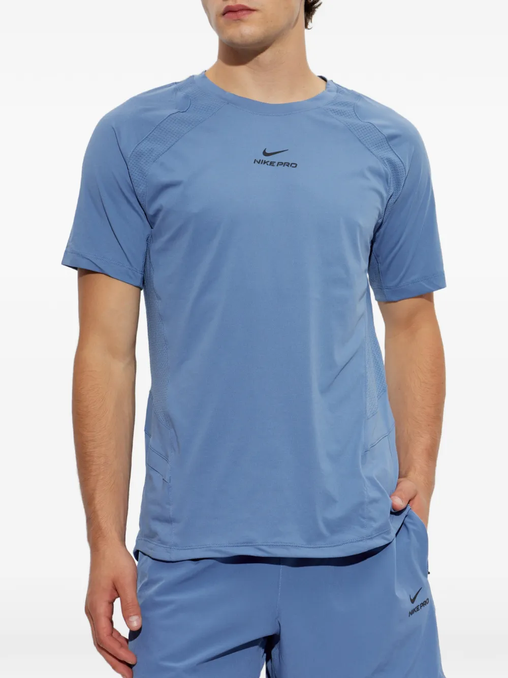Nike Dri-FIT ADV short-sleeve T-shirt Blauw