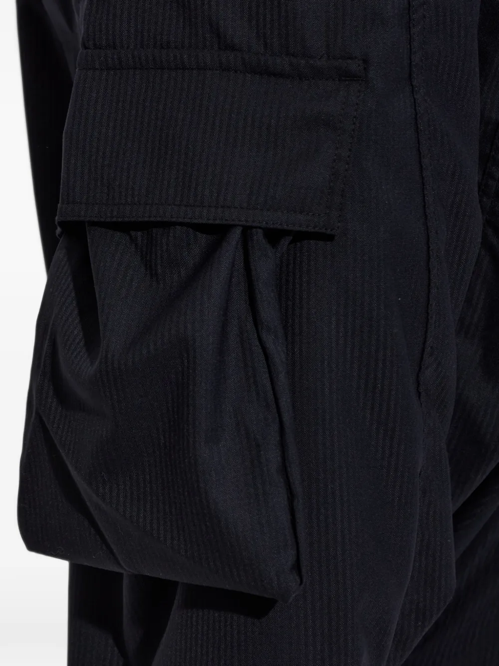 Comme Des Garçons Shirt Cargobroek met visgraat-patroon en verlaagd kruis Blauw