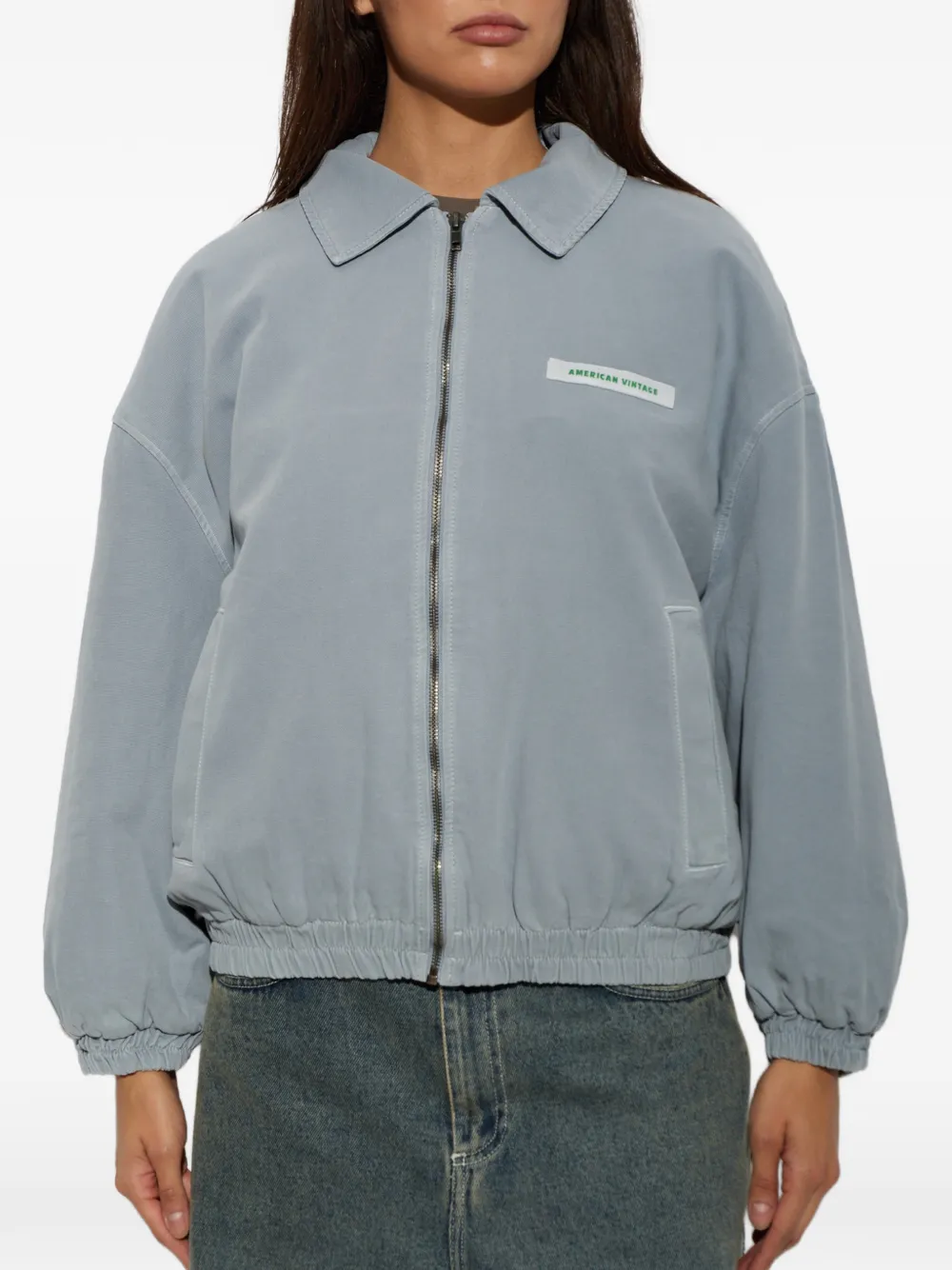 American Vintage Lycaz oversized jack met logo-patch Blauw