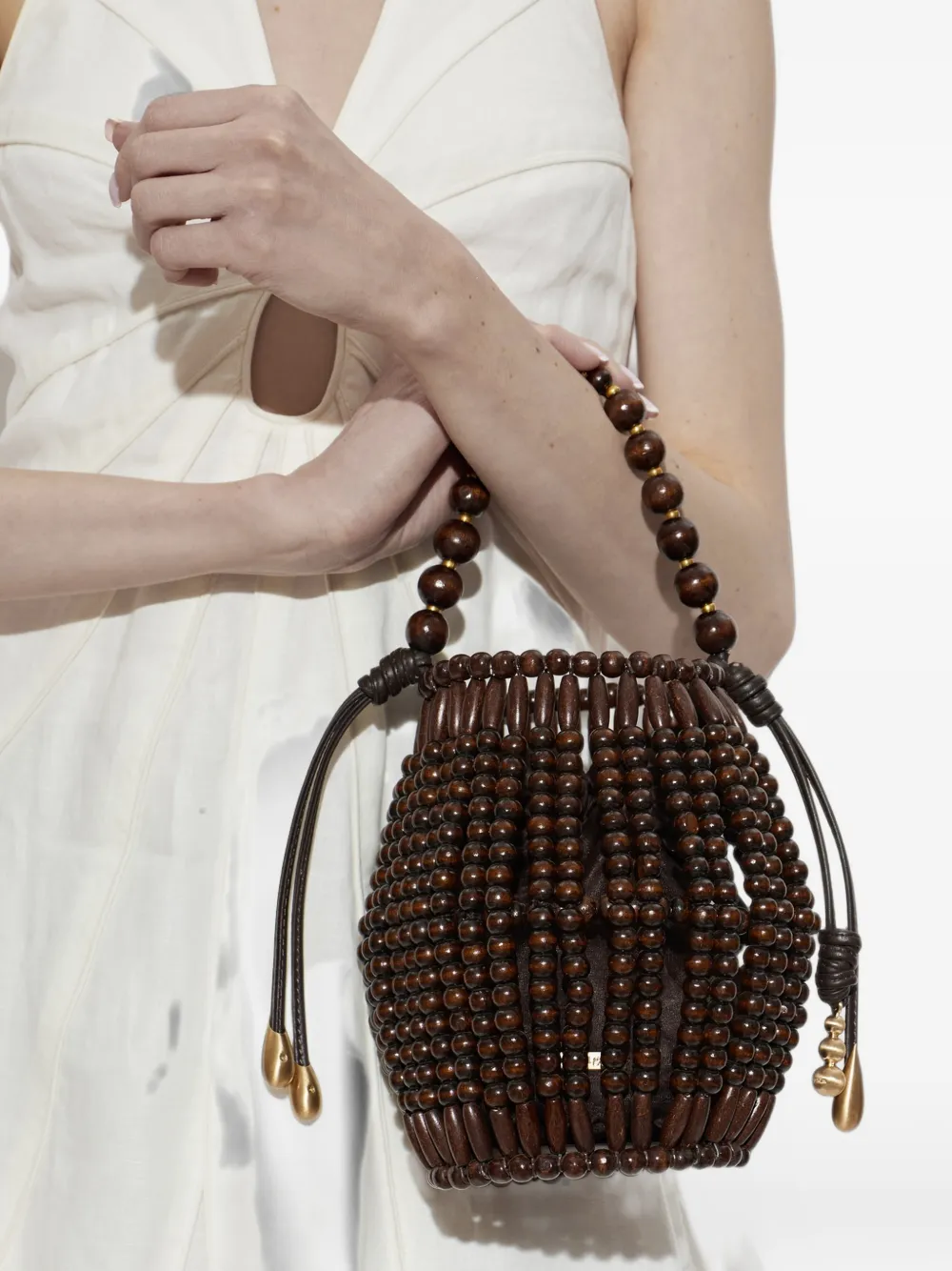 Cult Gaia Lanterna beaded wood bucket bag Bruin