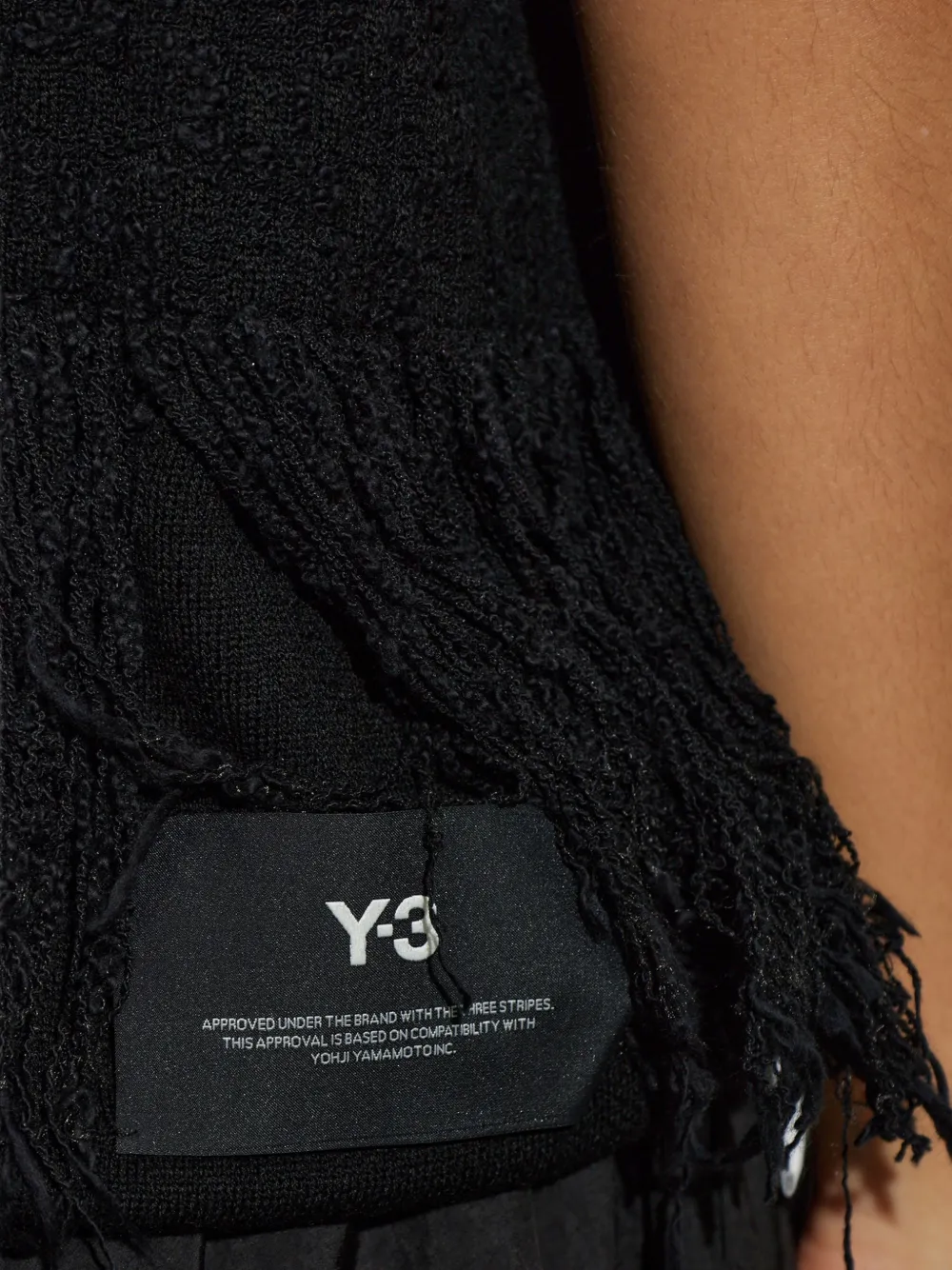 Y-3 knitted 3-stripes fringy vest Zwart