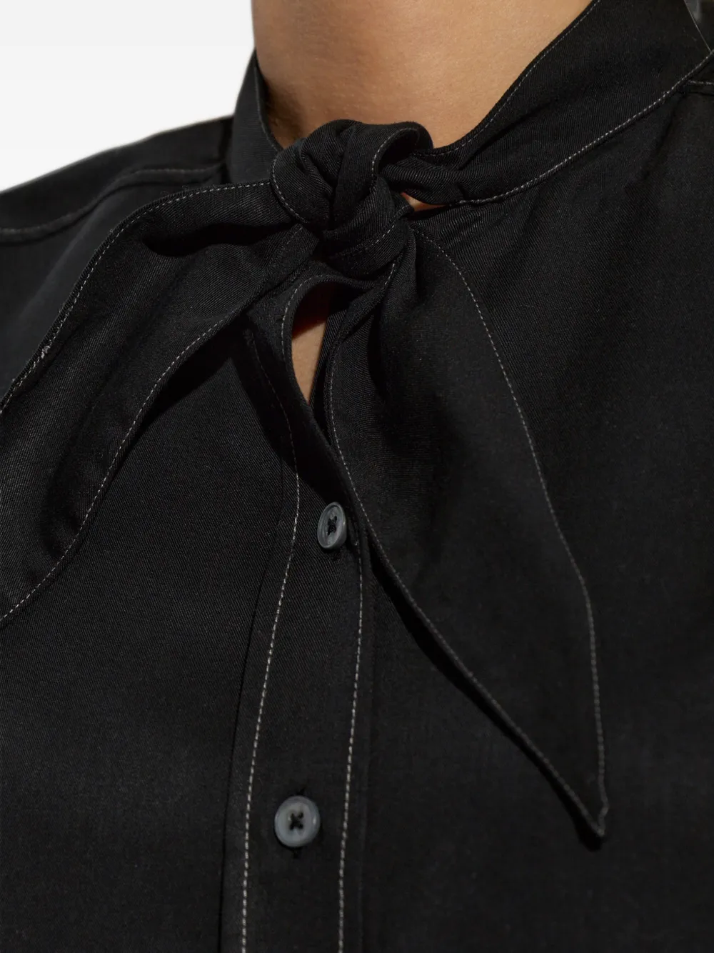 Paul Smith Blouse met contrasterende stiksels en gestrikte hals Zwart