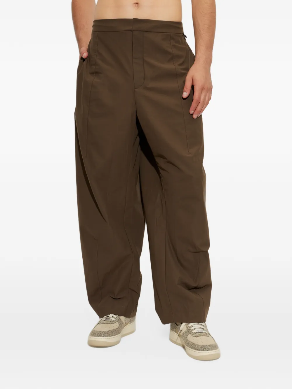 Nike barrel-leg trousers Bruin