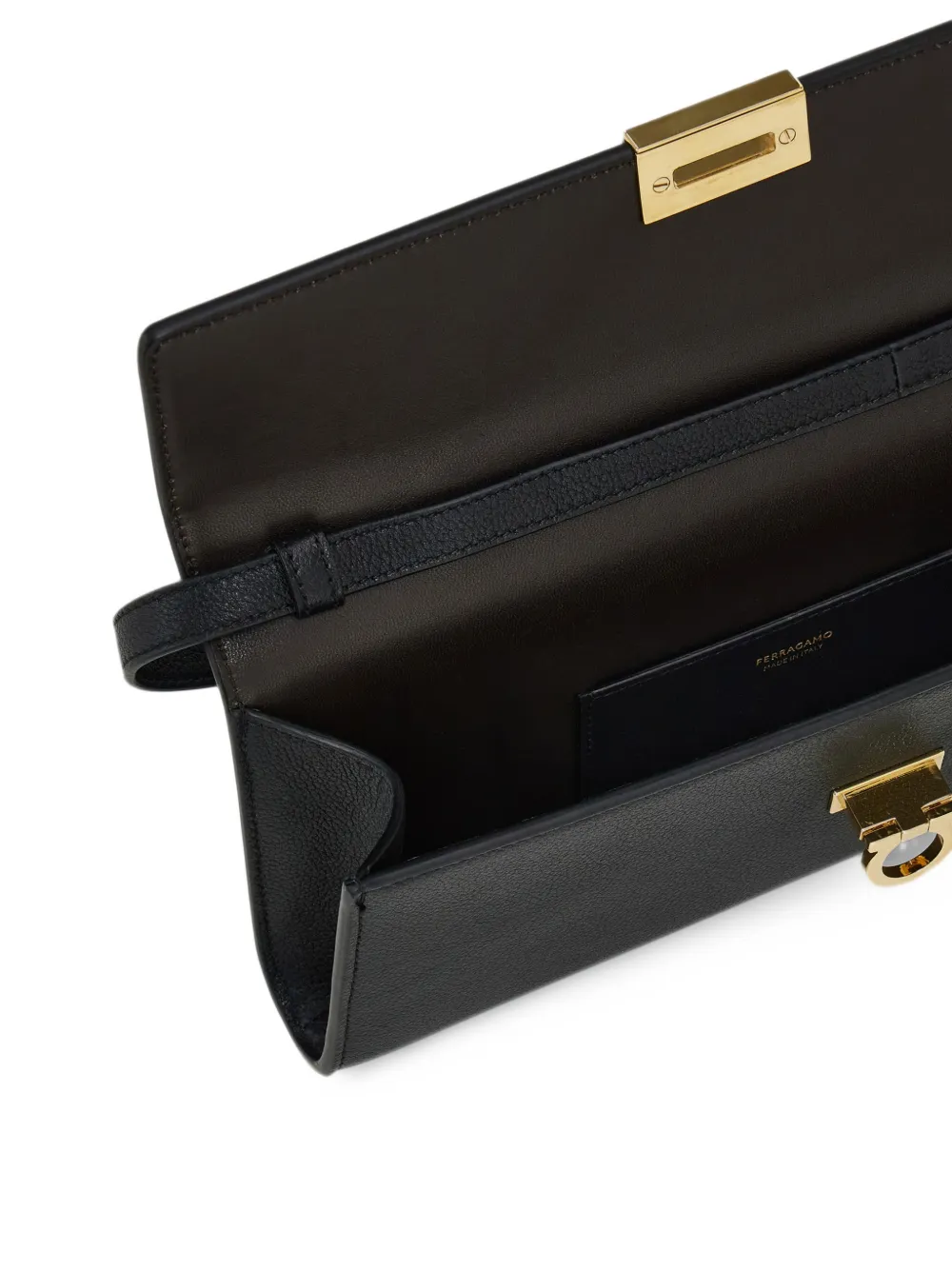 Ferragamo Gancini-detail pebbled-leather shoulder bag Zwart