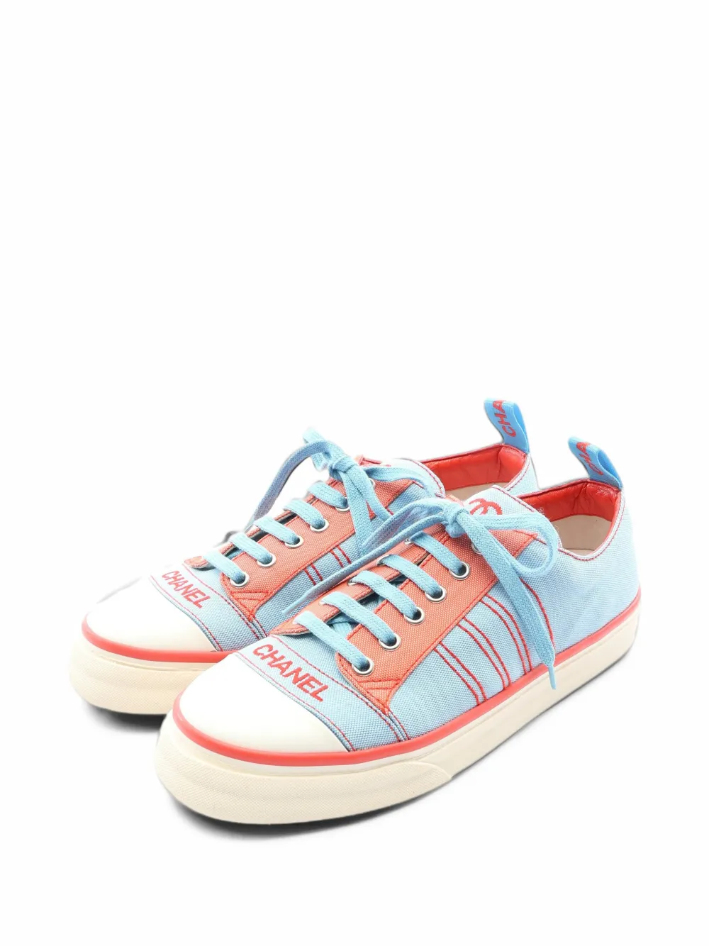 CHANEL Pre-Owned 1986-1988 CC Interlocking canvas sneakers - Blue