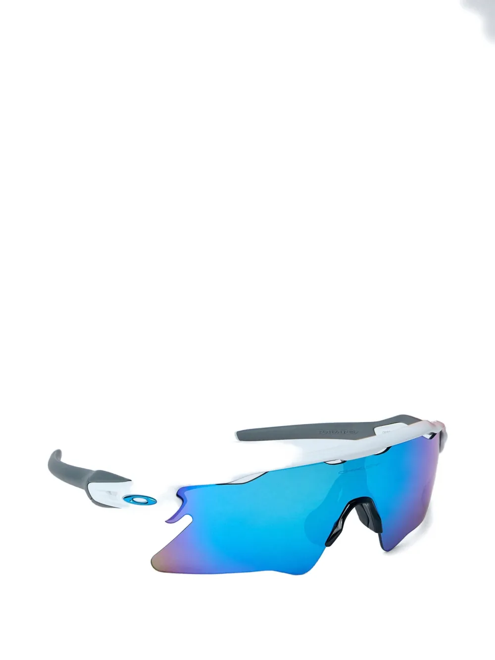 Oakley mirrored performance sunglasses Grijs
