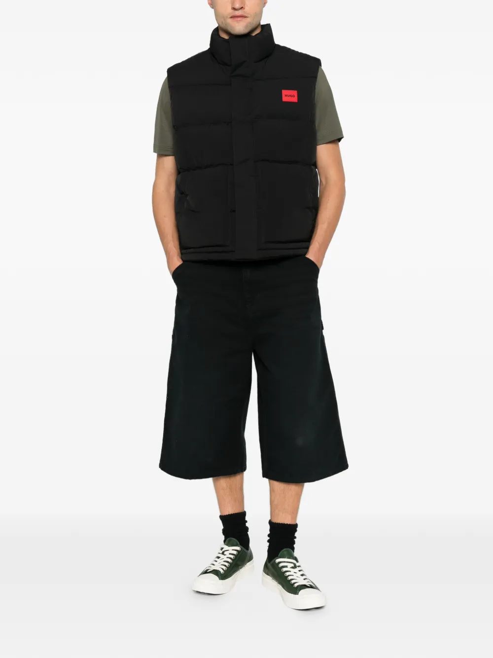 HUGO quilted logo-patch gilet Zwart