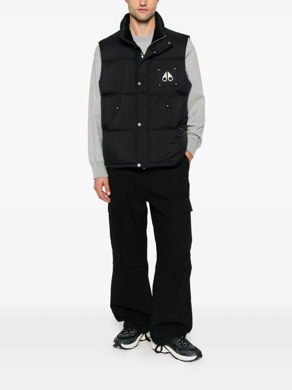 Moose Knuckles Everest Logo-patch Gilet In Black