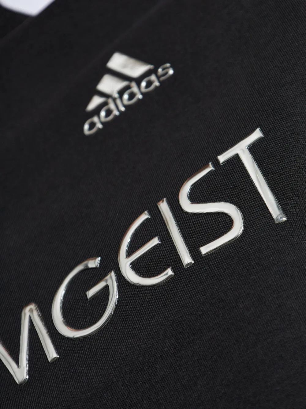 adidas Teamgeist logo-print T-shirt Zwart