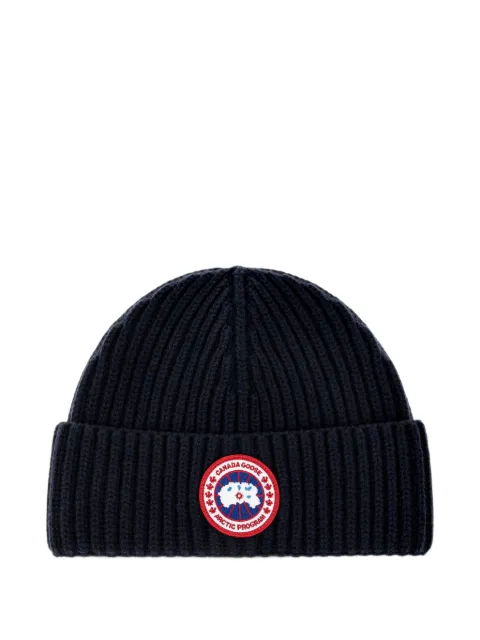 Canada Goose logo-patch ribbed-knit beanie hat