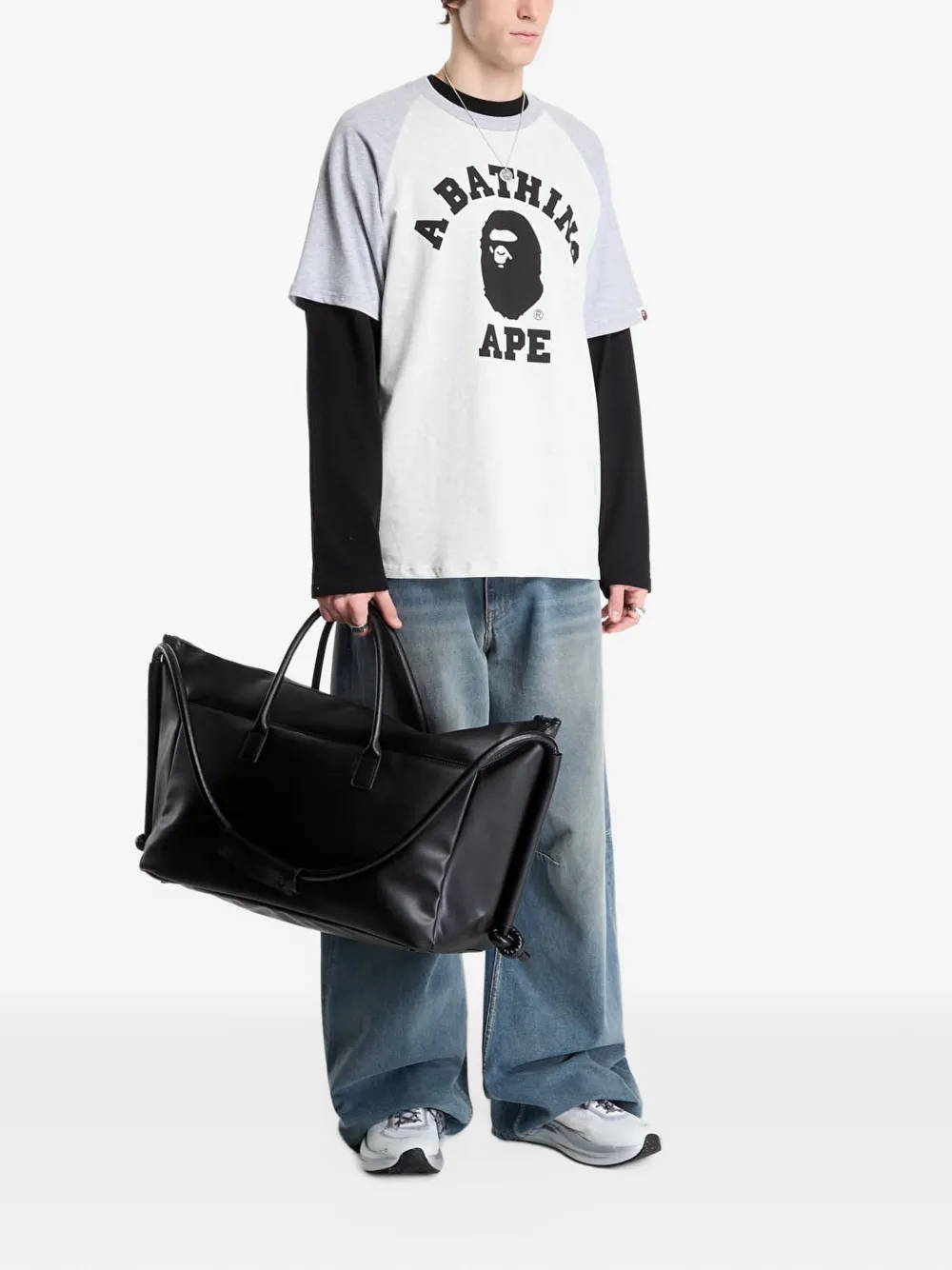 A BATHING APE College T-shirt Wit