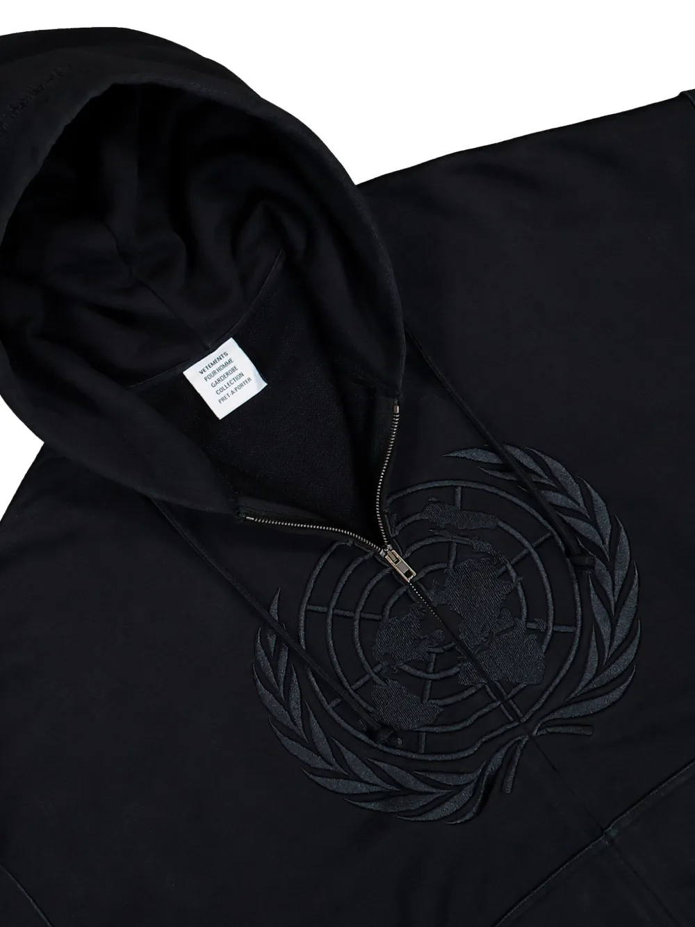 VETEMENTS embroidered zip-up hoodie Zwart