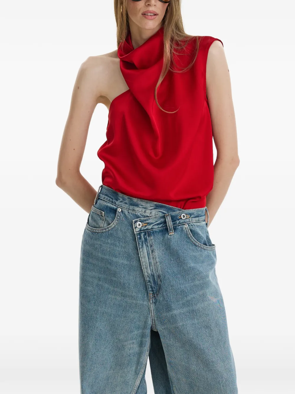 MOOS STUDIO First Kiss one-shoulder draped blouse Rood