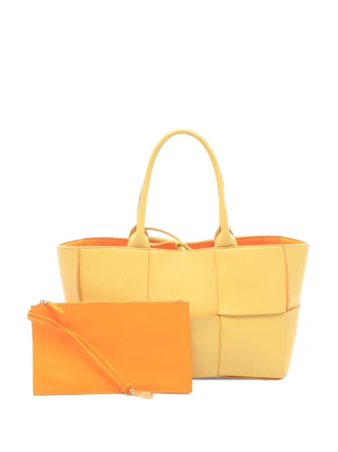 Bottega Veneta Pre-Owned tote Arco pequeña de piel de napa Maxi Intrecciato 2000-2026
