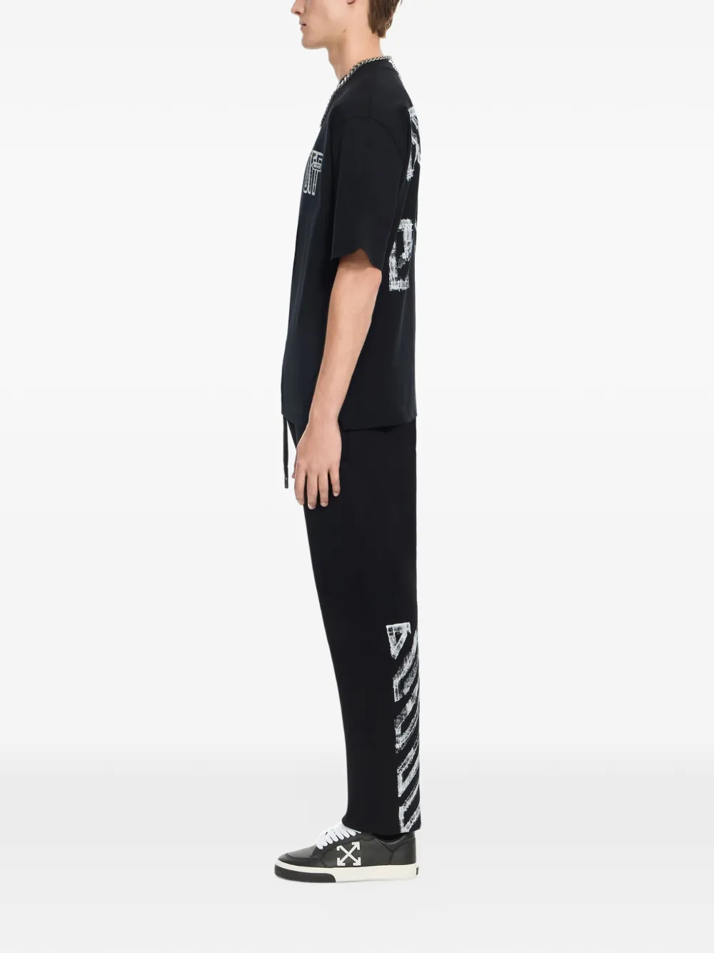 Off-White Motion Arrow Skate T-shirt Zwart