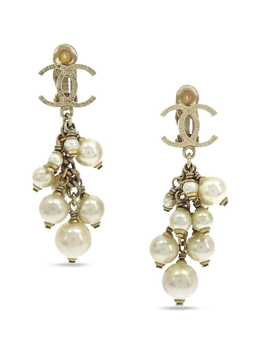 CHANEL Pre-Owned CC pearl clip-on earrings - Oro