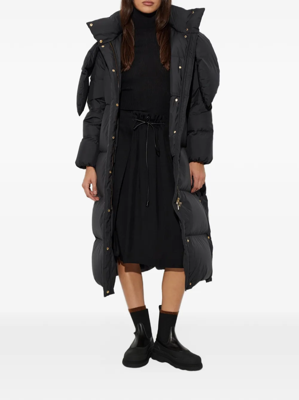 Moncler Ornement hooded long down jacket Zwart