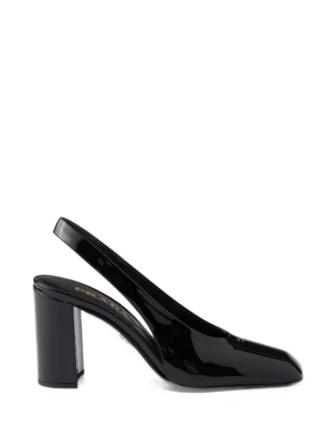 Prada zapatillas de charol con tira trasera